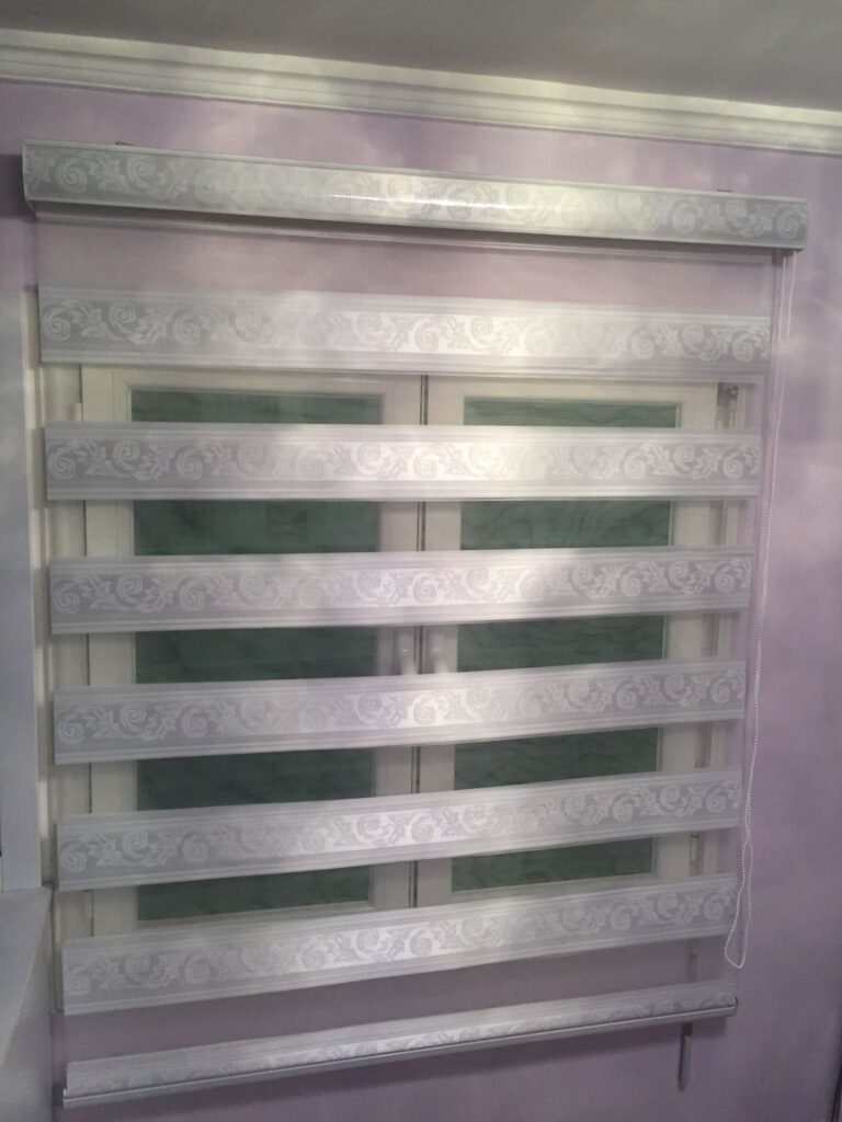 أحدث صيحات ستائر رول غرف نوم 2025